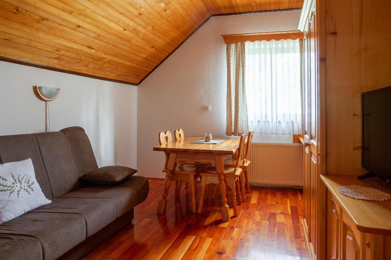 Farmstay&Glamping Visocnik Ljubno Екстер'єр фото